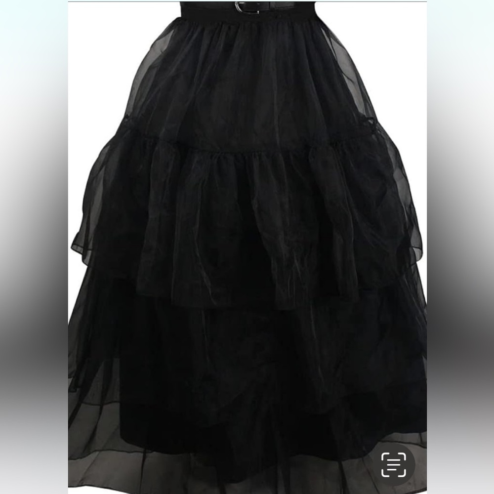 Elegant Black Maxi Dress - Picture 6 of 11